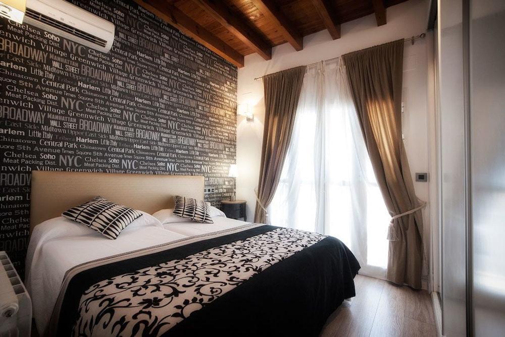 Singular Siete Revueltas Apartment Seville Luaran gambar